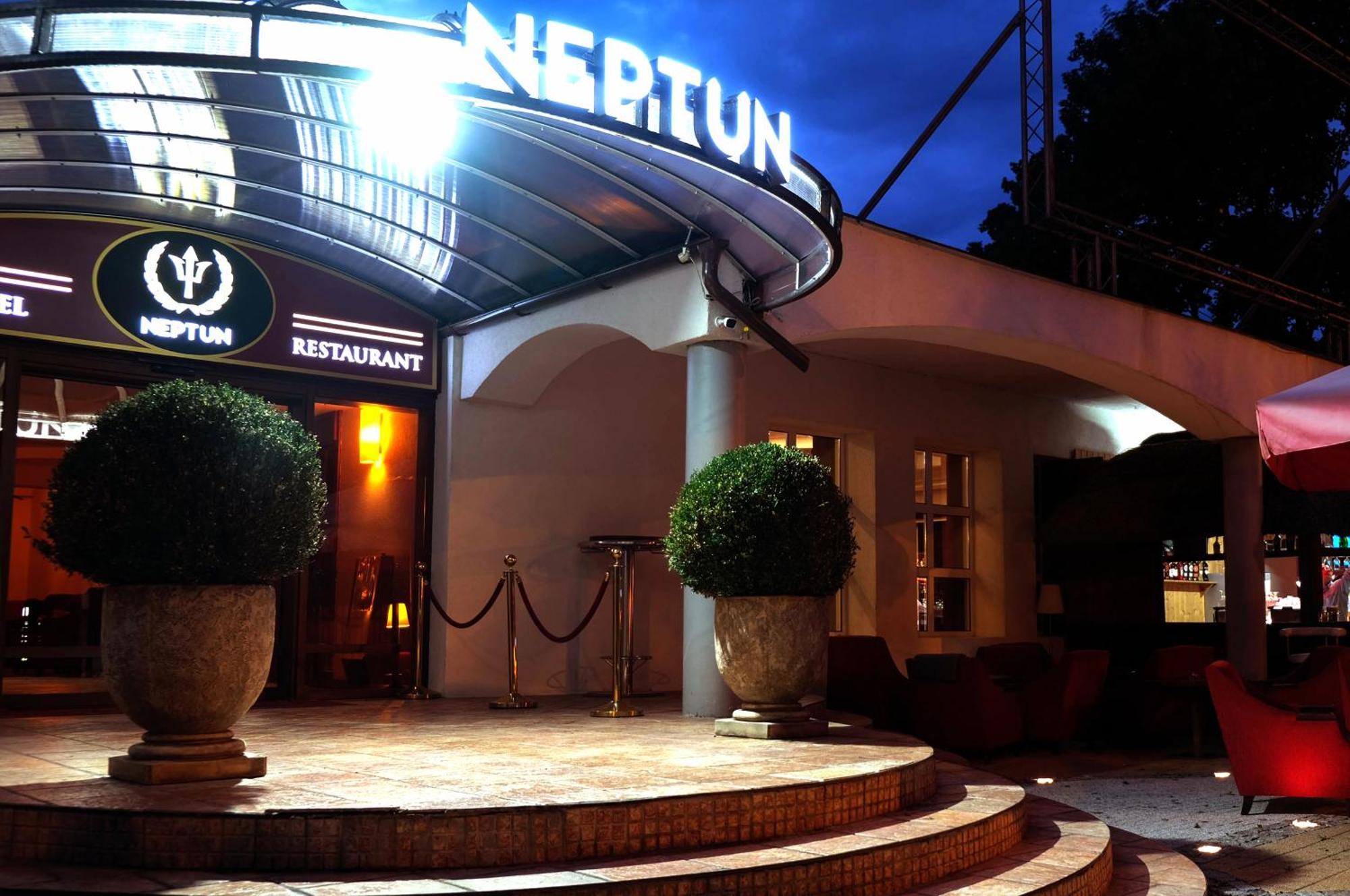 Neptun Ψ Hotel Wladyslawowo Exterior photo